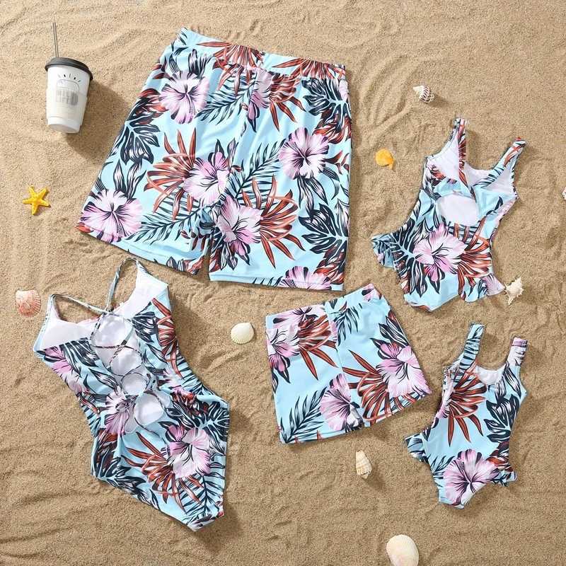 2024 New Mom Daughter Swimwear Floral Pattern Ruffle One-Piece Swimsuit Dad Son Swim Shorts Family Matching Outfits Beach Wear W250207