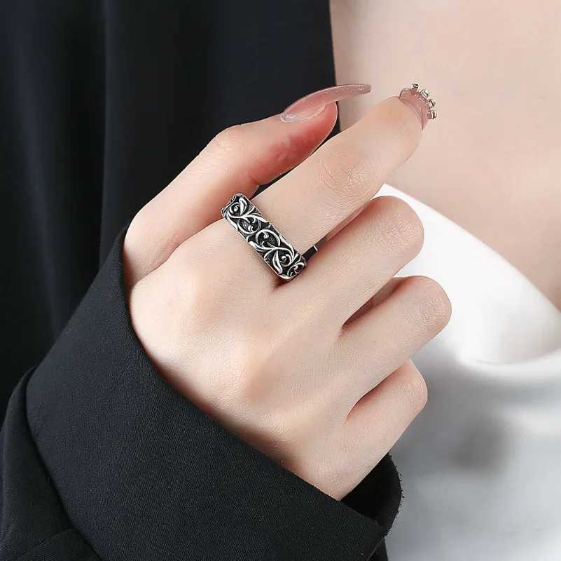 Personalized cross ring for couples fashionable retro Thai silver eternal vine ring W250207