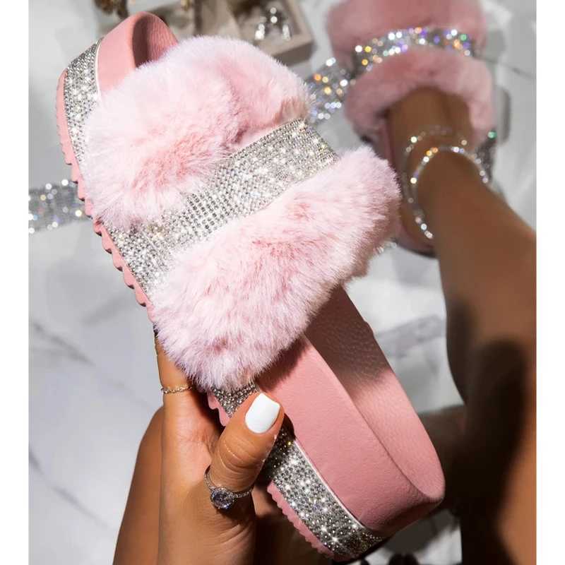 2024 Winter Designer Fur Rhine Slippers Women Luxury Platform Heel Fluffy Furry Slides Outside Beach Flip-Flop LadiesXJ250207
