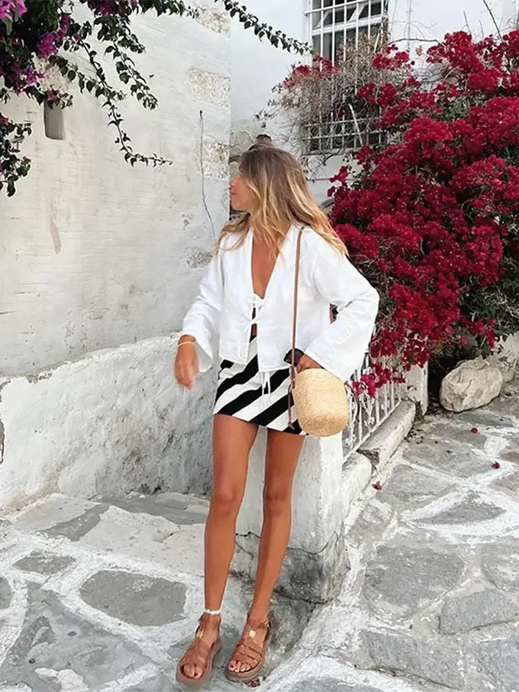 Womens Solid Casual Loose Fashion V-neck Lace-up White Shirt Long Sleeve Shirts 2025 Spring Female Chic Office Ladies Blouse 250110