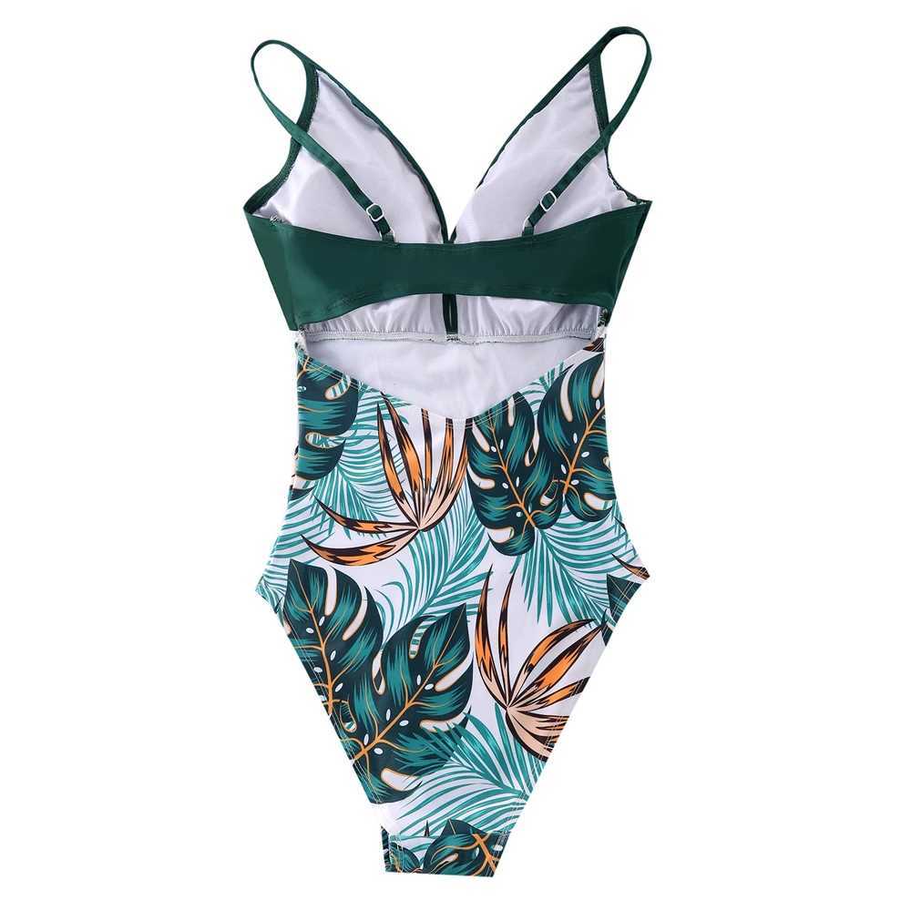 2024 NEW Summer Family Swimming Suits Mom Dad and Children Family Matching Swimwear Family Look Mommy and Me One-Piece Swimsuit W250207