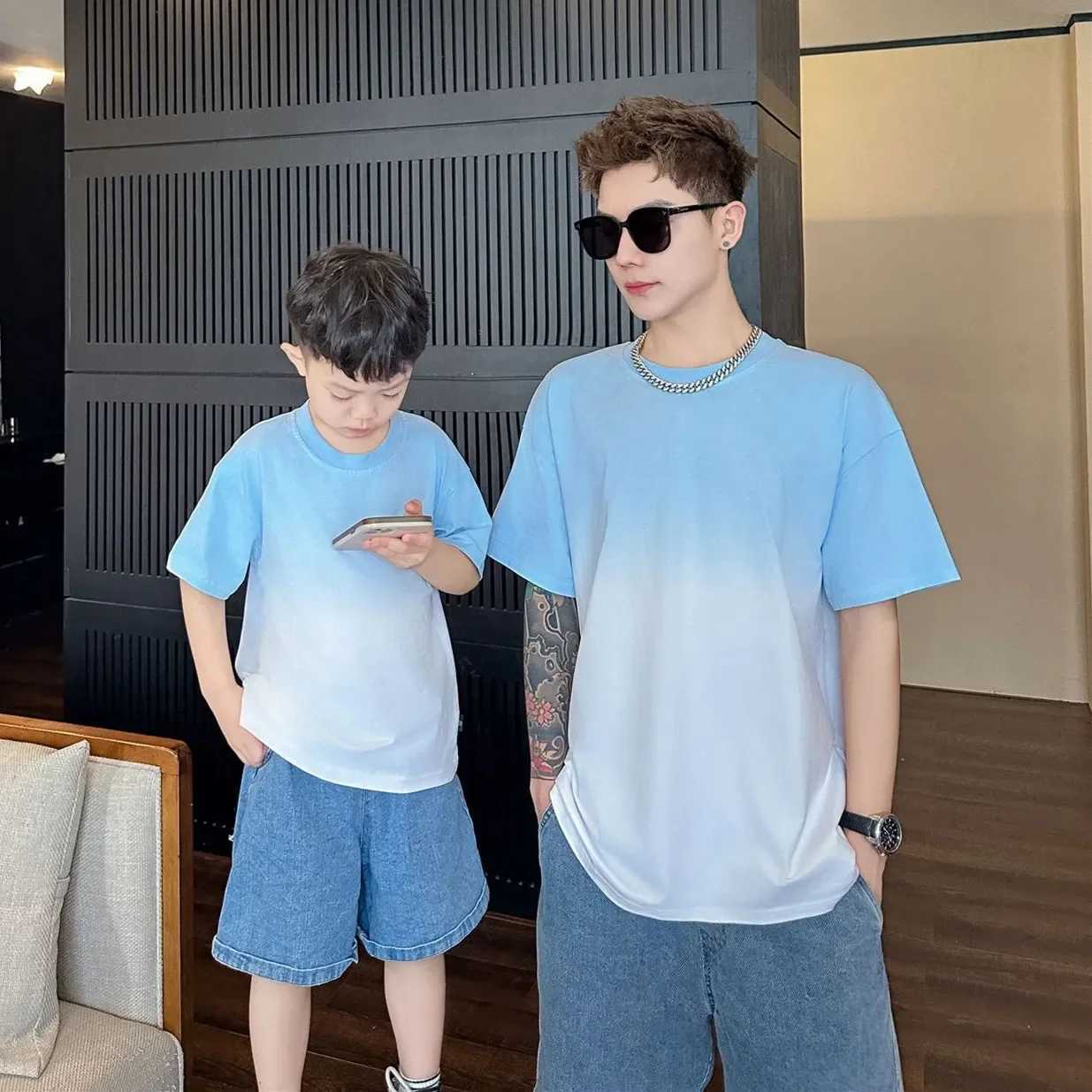 Family Fashion Beach Mother Father and Girl Boy Blue Clothes Vacation Look Mom Daughter Holiday Dress Korean Dad Son T Shirts W250207
