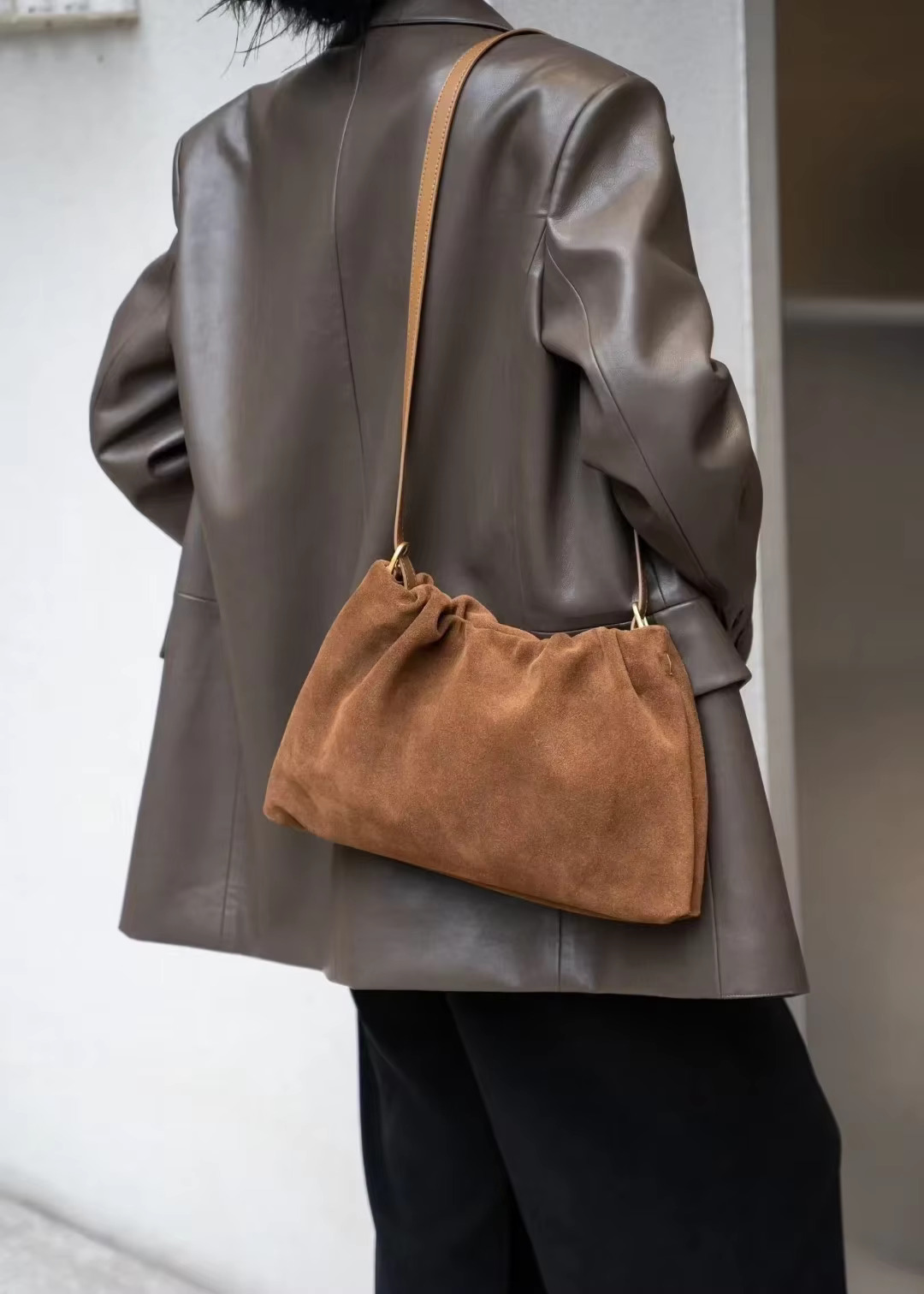 Ruched Korean Kakhi Coffee Designer Armpit Shoulder Bag 2 Straps Real Matte Suede Cow Leather Women Handbag Chamois Tote Suede Vintage BagVoyage