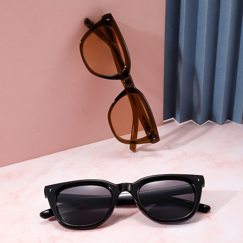Ergonomic Glasses Featuring Advanced Anti-Fatigue Features & Blue Light Shield