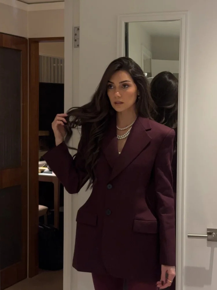 Elegant Burgundy Lapel Single Breasted Short Suit Women Fahion Button Long Sleeves Pocket Coat 2025 Office Commuting Jacket 250208