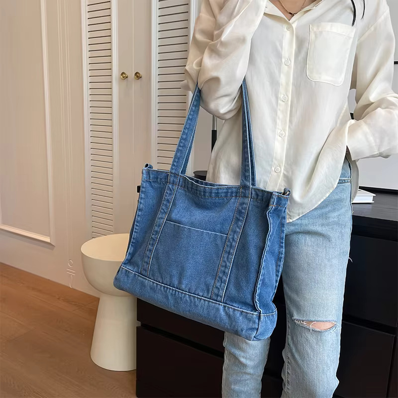 Four seasons universal large capacity leisure fashion all-in-one denim bag swissmilitary