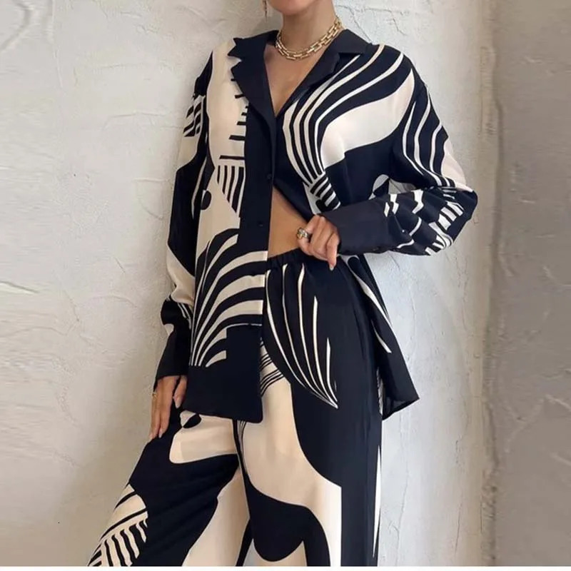 Women Digital Print 2 Piece Set Chic Lapel Long Sleeved Blouse Top Loose Straight Leg Pants Suit Fashion Streetwear Outfits 250207