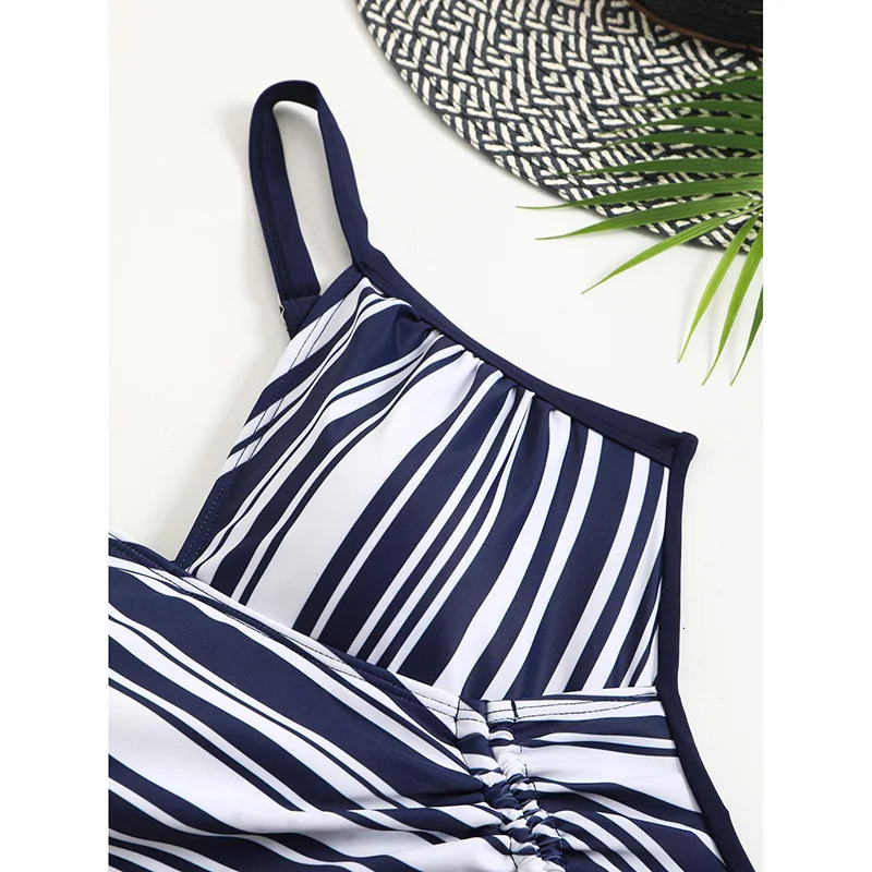 2025 Fashion Solid Deep V Neck One Piece Swimsuit Women Hollow Out Pleate Swimwear Beach Strile Bathing Suit Bandage 250206