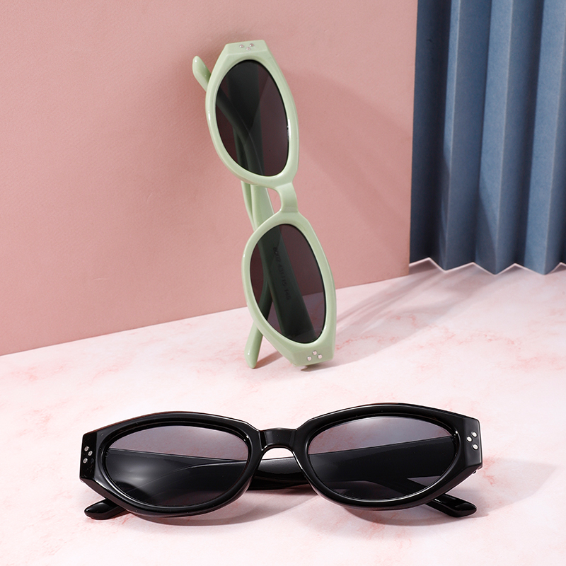 Durable Aluminum Eyewear with Blue Light Reduction & Full Spectrum UV Shield