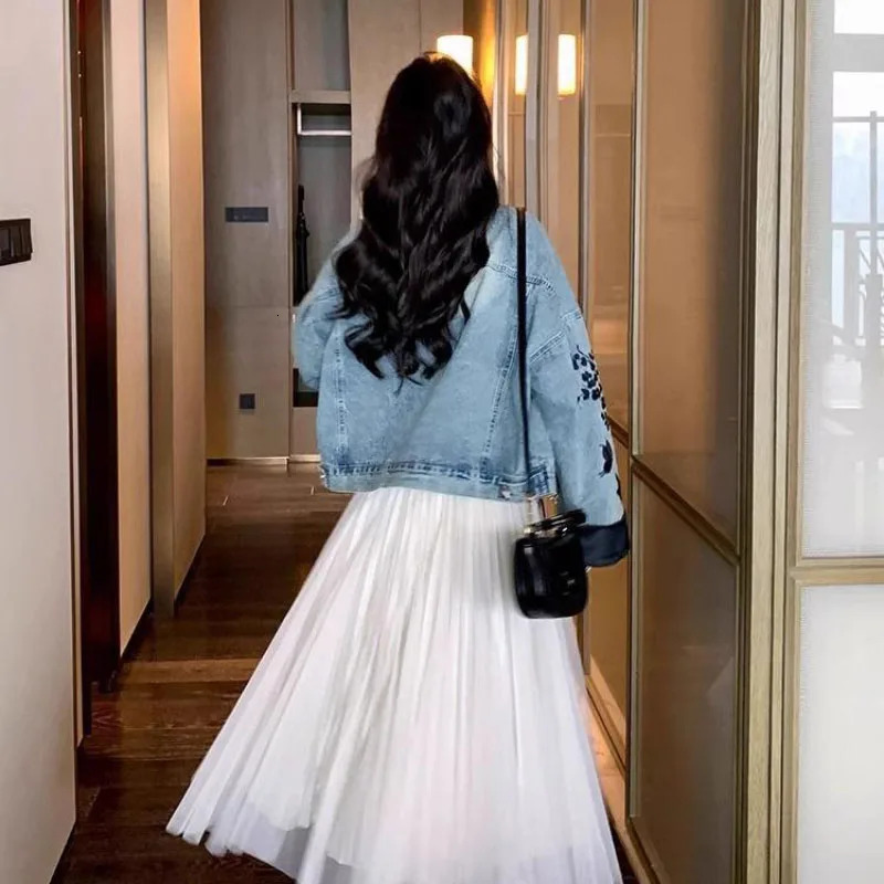 Chic Denim Jacket Womens Outwear 2024 Spring Autumn Chinese Loose Embroidered Plus Size 3XL Jeans Short Coat Tops 250208Z