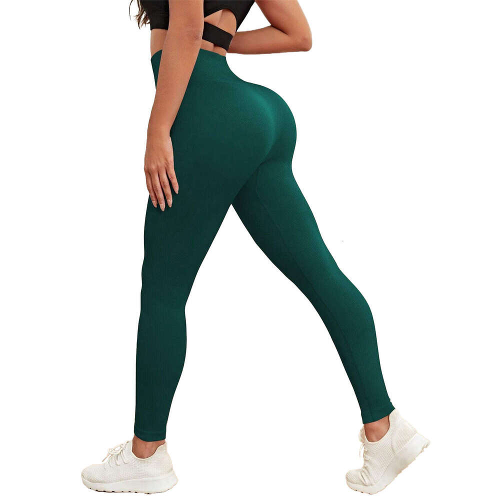 high waisted cropped pants for lifting and abdominal tightening, peach hip yoga leggings