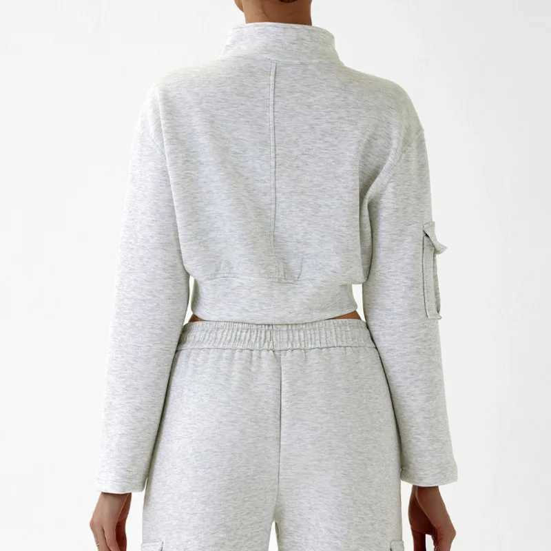 Yoga Outfit Womens Sports Top With Stand Up Collar Pocket Autumn Loose Zipper Long Sleeved Fitness Running Jacket GYM Leisure Blouse H250207