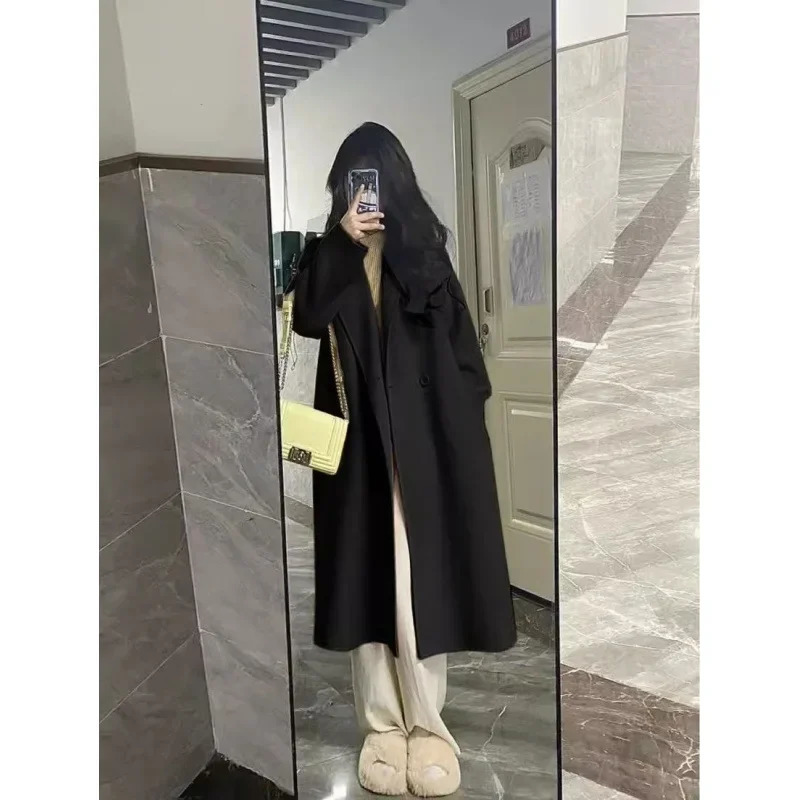 White Woolen Jacket For Women 2024 Style Petite Korean Version Overcoat Explosion Model VNeck Regular Type China Origin 250110