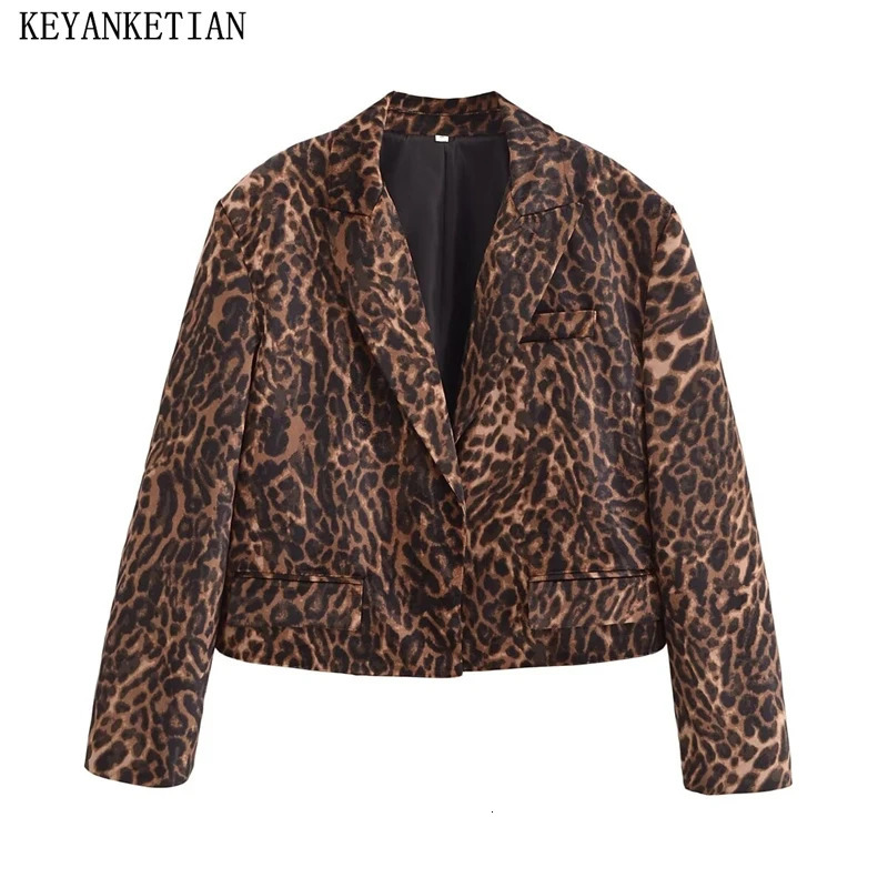 SPECIFICATIONS Autumn/Winter Women Leopard print velvet suit Retro style Loose Crop Blazer Flap Pockets Fashion Outerwear 250207