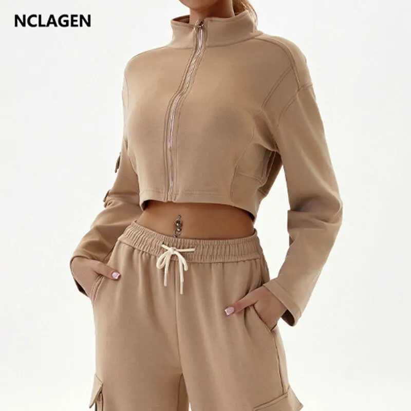 Yoga Outfit Womens Sports Top With Stand Up Collar Pocket Autumn Loose Zipper Long Sleeved Fitness Running Jacket GYM Leisure Blouse H250207