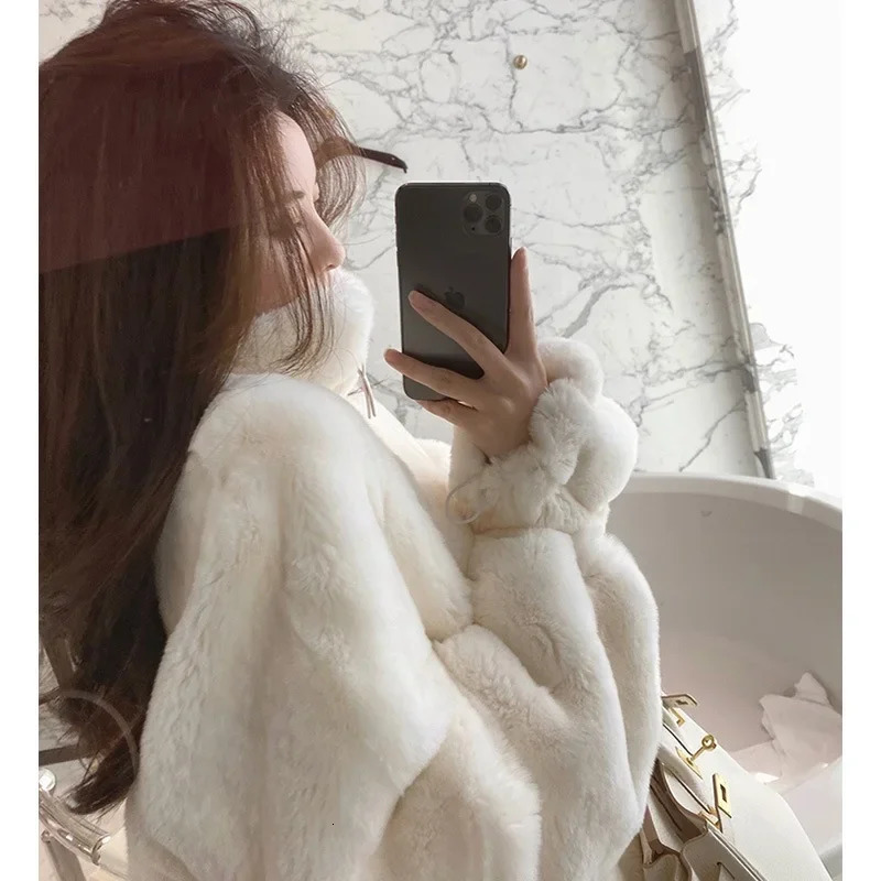 Womens AutumnWinter Style Thickened Warm Lamb Wool Short Jacket Tweed LooseFit Overcoat From China Mainland 250113
