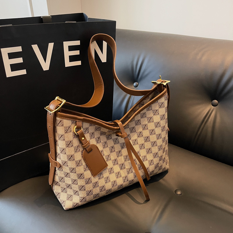 Free shipping 2025 new designer bag Shoulder Bags For womans ladies flap fashion printing square handbag girl crossbody Bag