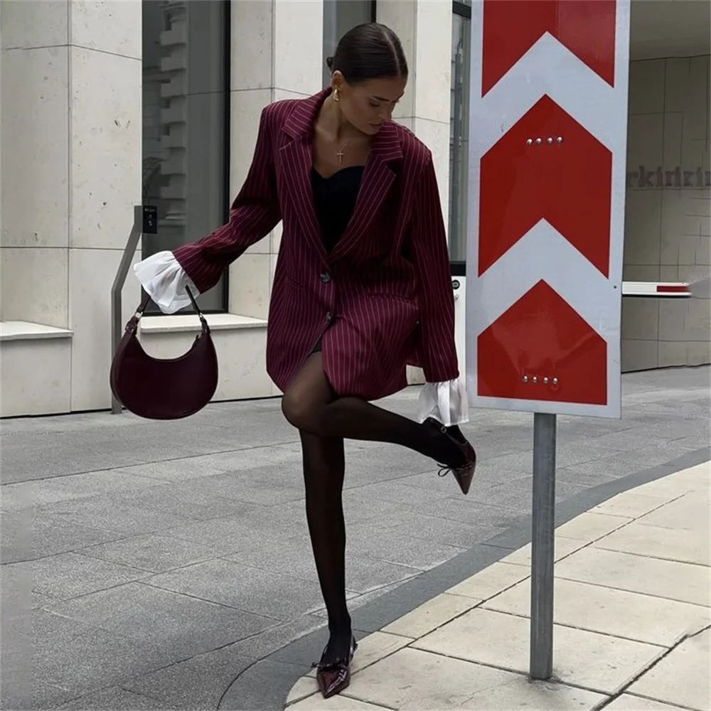 Winter Loose Burgundy Blazer Women Clothing Long Sleeve Striped Blazers Elegant Women Coat Causal Outerwears 250207