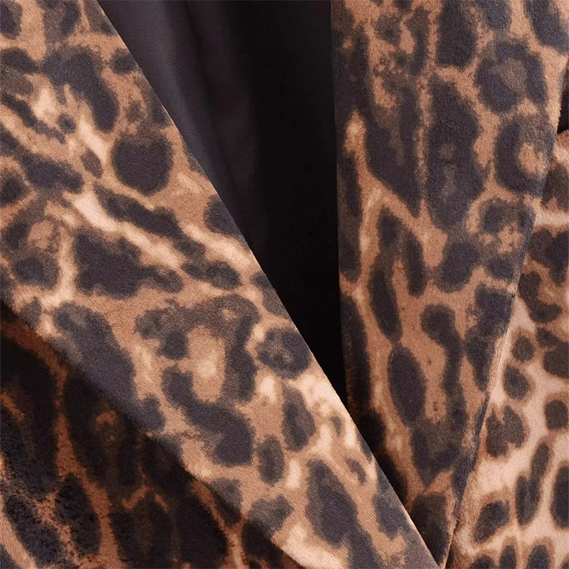 SPECIFICATIONS Autumn/Winter Women Leopard print velvet suit Retro style Loose Crop Blazer Flap Pockets Fashion Outerwear 250207