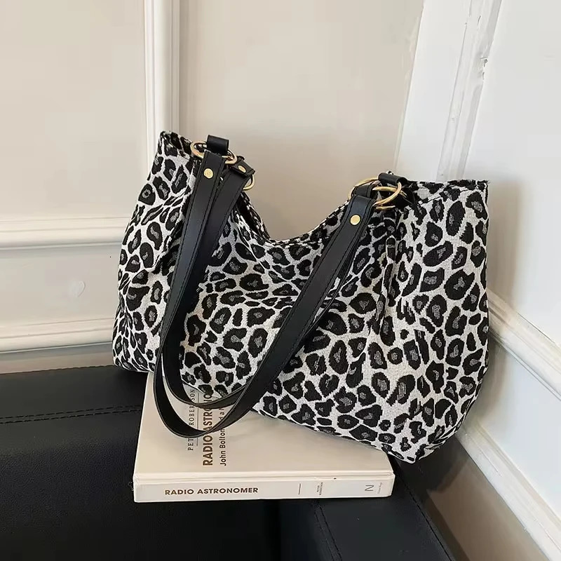 2024 Large Capacity Leopard Shoulder Bag Handbags Fashion Tote Shopping and Travel Bags Canvas 250121