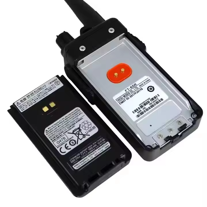 5W Power FT-65R FT-65 VHF UHF 2M /70CM 200 CH Dual Band Ham amateur portable Radio Transceiver FM Handheld Walkie talkie For Yaesu