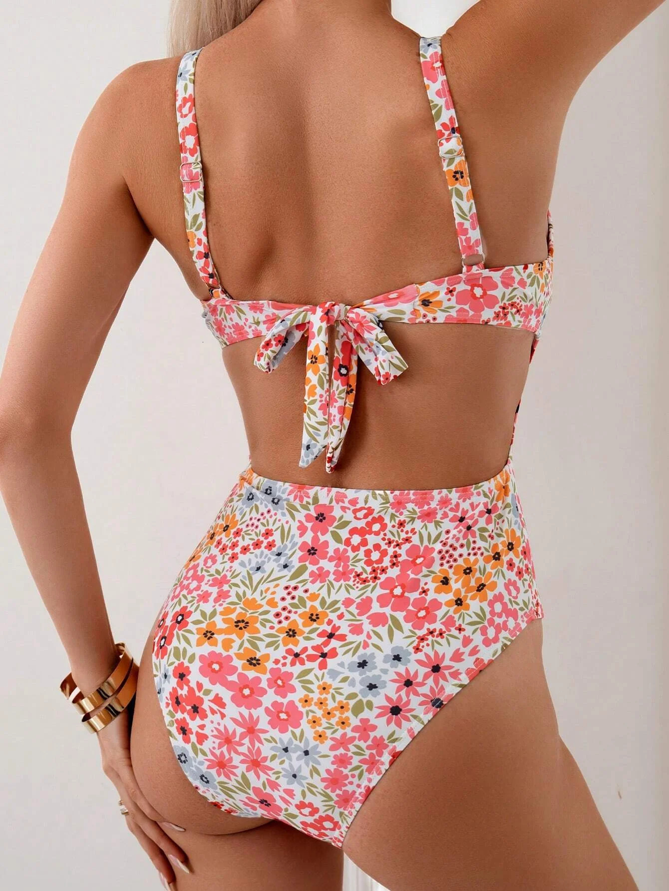2025 Sexy Monokini Floral Swimsuit One Piece Printed Swimwear Women Bathers Bathing Swimming Swim Suit Female Beachwear Bodysuit 250206