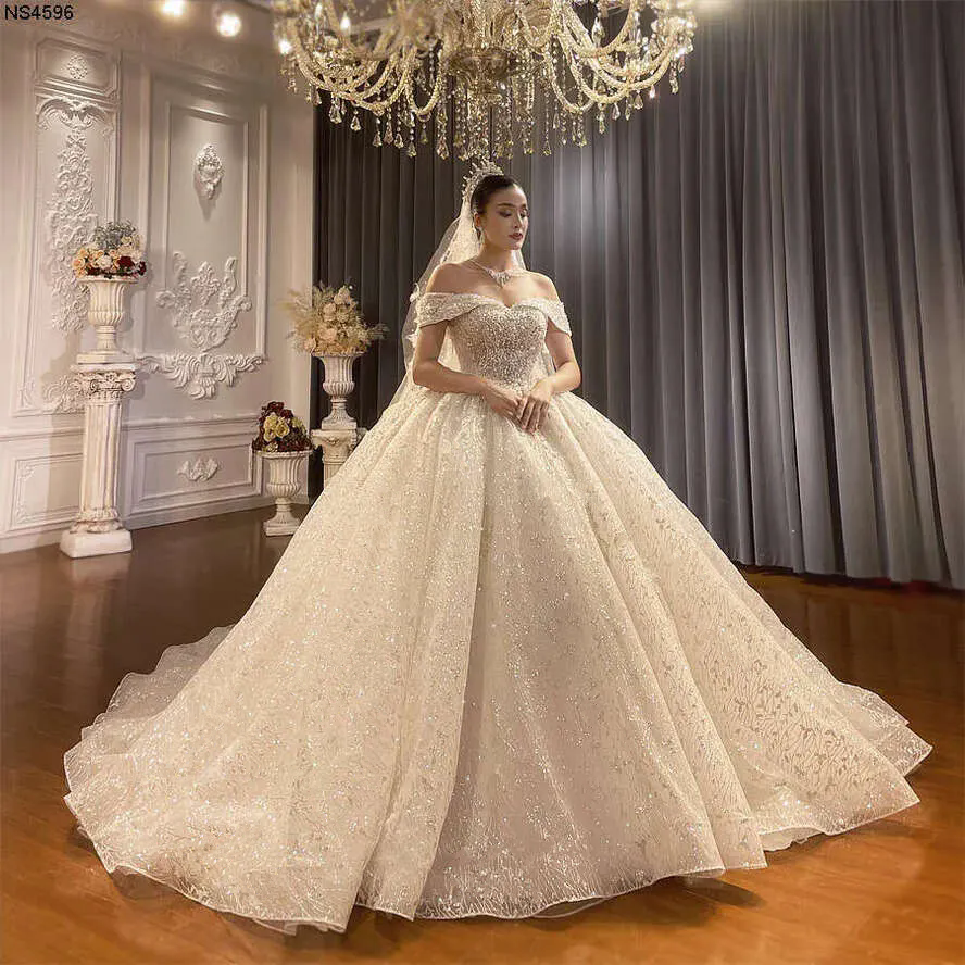 Luxury Dubai Arabic Beaded Ball Gowns Vintage Off The Shoulder Wedding Dresses Vestidos De Novia Sequined Bridal Gown Pearls Robes De Soiree Stye A B
