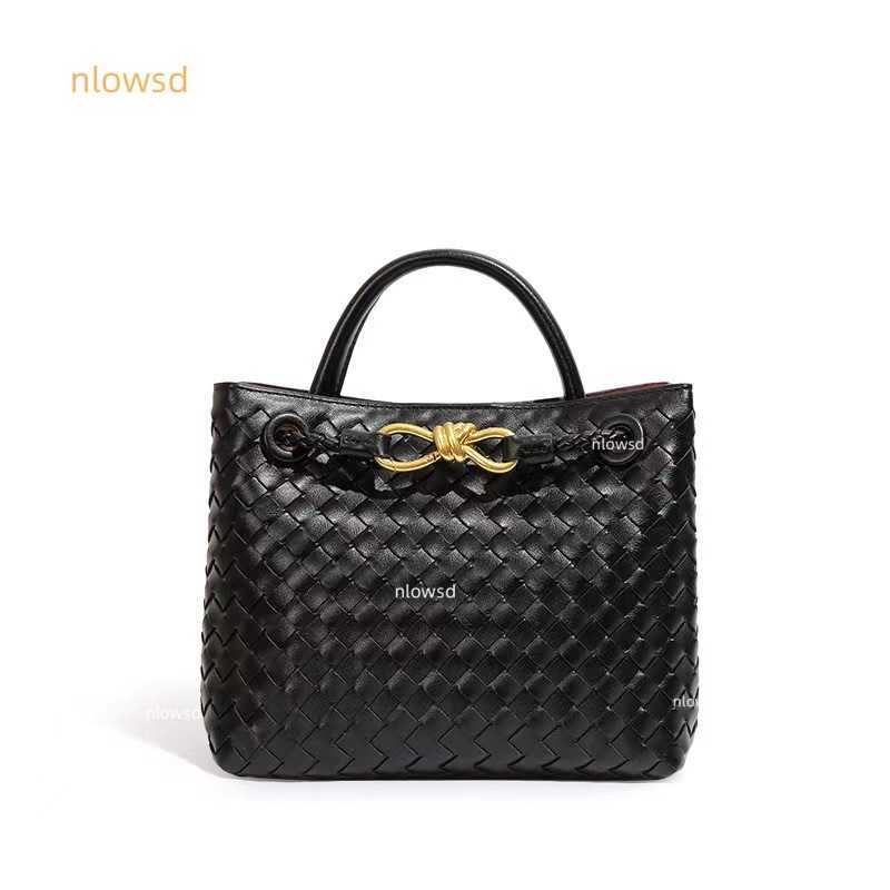 Designer Cowhide material Small Andiamo Tote Shopping Bags Womens Real Leather Weave Handle Handbag Lambskin Black Purse Crossbody Shoulder Strap Bag