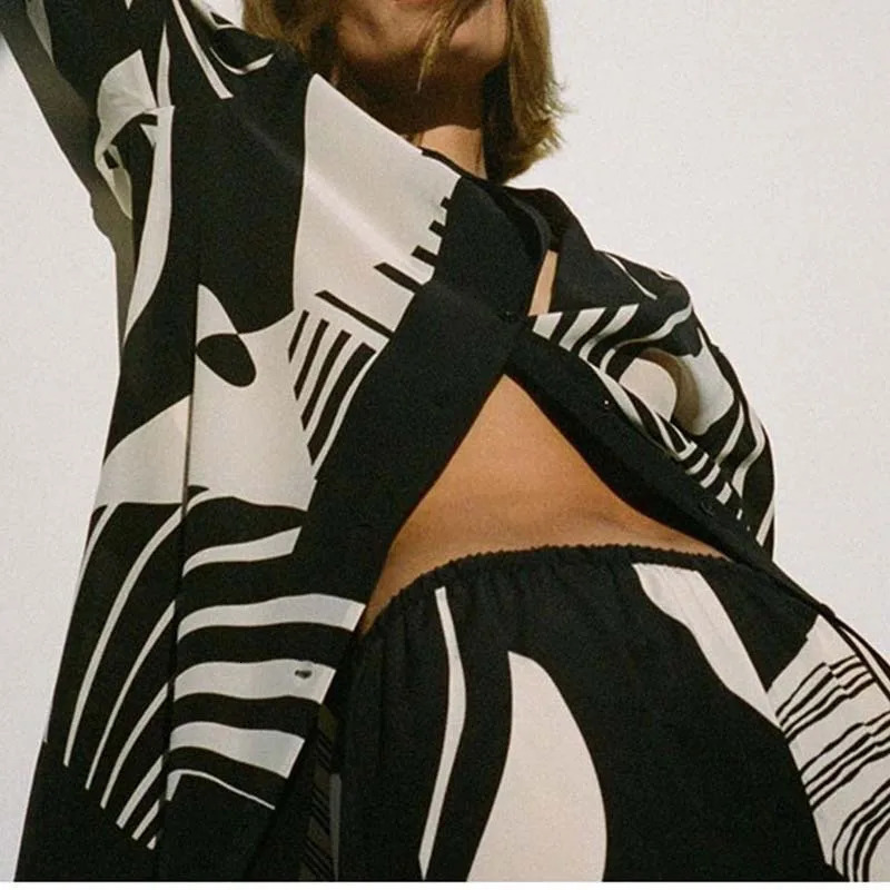 Women Digital Print 2 Piece Set Chic Lapel Long Sleeved Blouse Top Loose Straight Leg Pants Suit Fashion Streetwear Outfits 250207