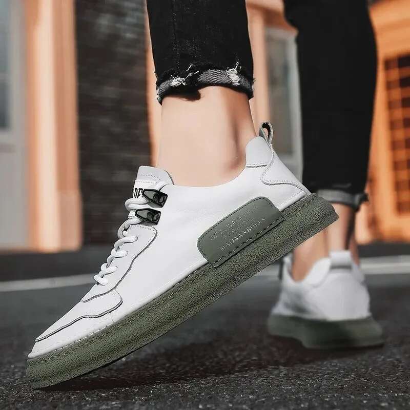 New Men's Sneakers Brand Leather Casual Trend Board for Men Comfort Flats Designer Mens Shoes atillas Hombre