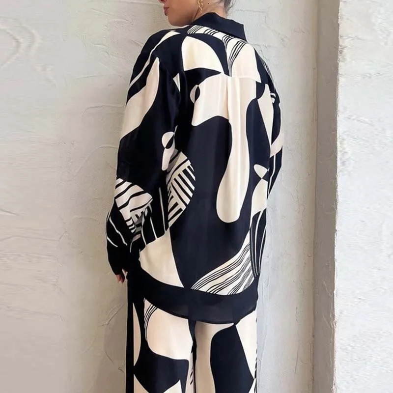 Women Digital Print 2 Piece Set Chic Lapel Long Sleeved Blouse Top Loose Straight Leg Pants Suit Fashion Streetwear Outfits 250207
