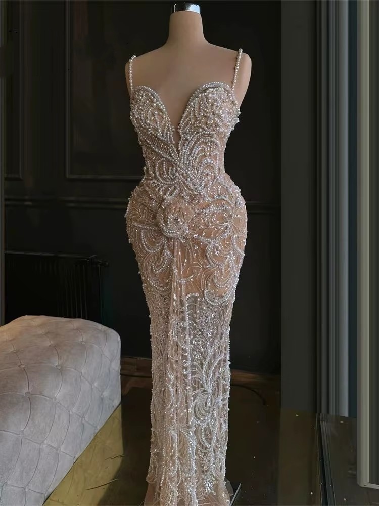 Exquisite Wedding Dresses Pearls Sequins Bridal Gowns Mermaid Spaghetti Straps Sleeveless Illusion Customized Princess Sweep Train Bride Dress Vestido