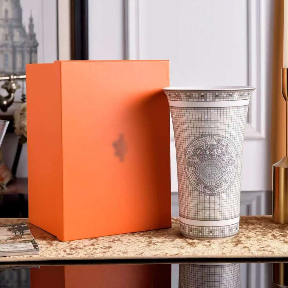 European Bone China Vase, Foyer Decoration, Study, Desktop, Living Room, Villa Area, Model Room