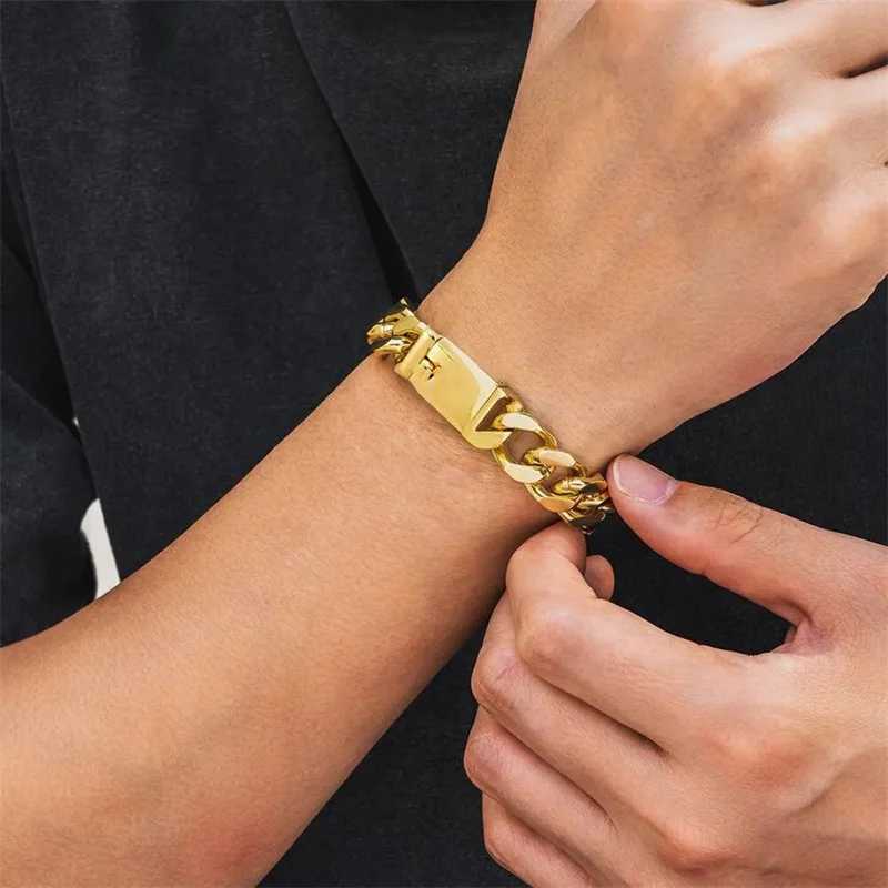 Mens Fashion Gold Bracelet Lasts Hip Hop Double Button Trend Dominates Fashion Bracelets Y250208
