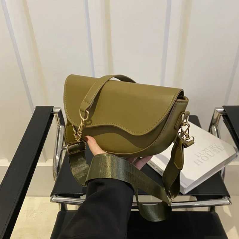 Small Leather Saddle Armpit Bags for Women Summer Chain Fashion Double Straps Shoulder PU Leather Crossbody Bags Festival GiftC250208