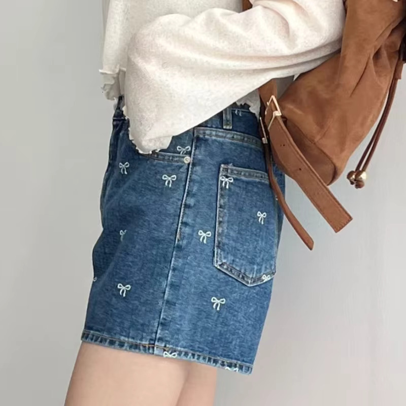 HELIAR Women's Designer Bow Embroidered Cowboy Strap Pocket Fashion Casual High Waist A-e Jeans Shorts Women's Office Pants Summer New Style
