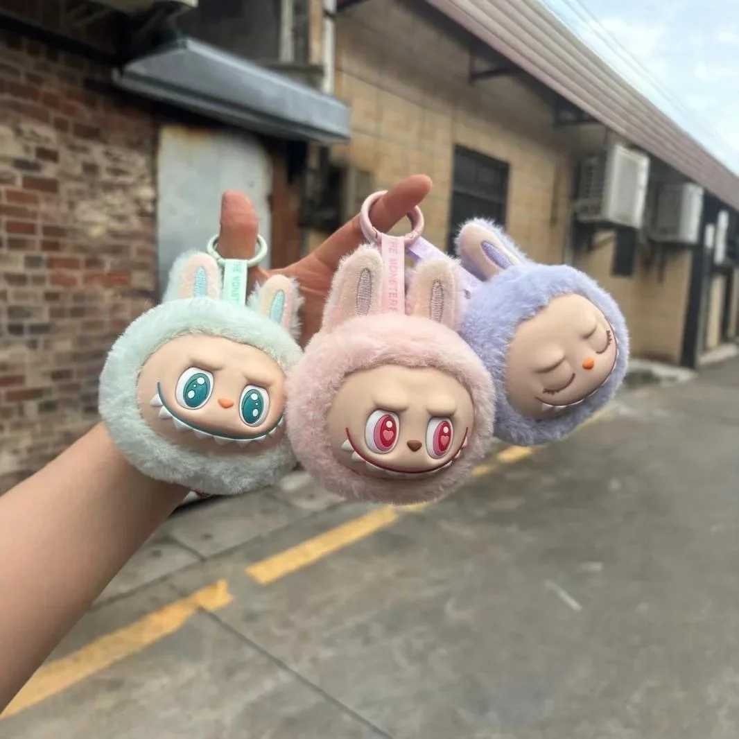 Cute Keychain Ornament aron 2nd Generation Labubu Cloth Sitting Par Vinyl Plush Pendant Free shipping