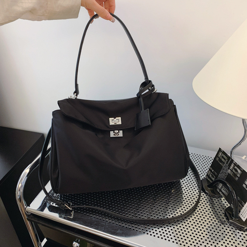 Free Shipping Nylon Cloth For Women, Large Capacity 2024 Autumn New Fashion Crossbody Bag, Hand-held Commuting Kelly Bag Designer Bag Luxury Bag Tote 