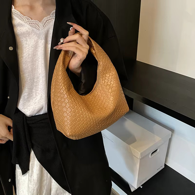 Women Classic Fashion Woven Emed Hobo Soft PU Leather Small Top-handle Shoulder Bag Casual Daily Handbags swissmilitary