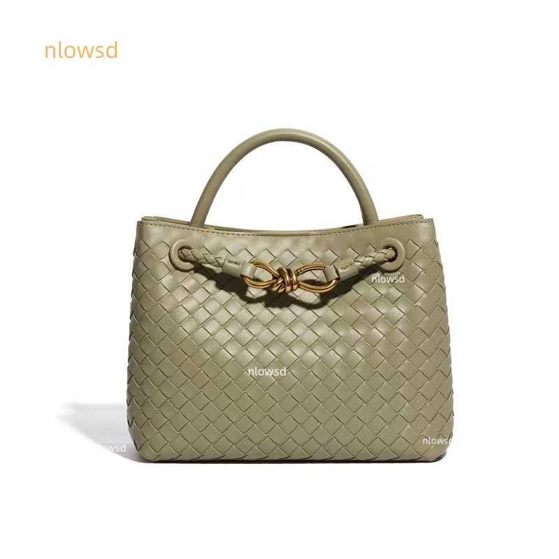 Designer Cowhide material Small Andiamo Tote Shopping Bags Womens Real Leather Weave Handle Handbag Lambskin Black Purse Crossbody Shoulder Strap Bag