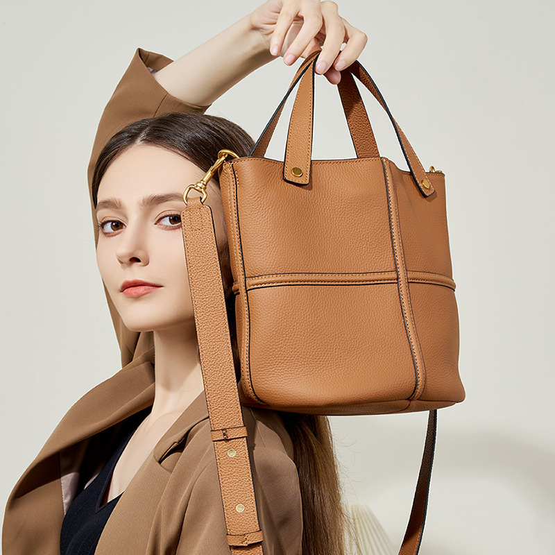 Large Capacity First Layer Cowhide Commuter Bag - Versatile Single Shoulder Oblique Spanner Purse