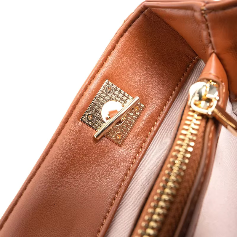 PG Delicate Women's Light Brand Design 2024 New Fashion All Boutique Handbags Niche Leisure Daily Crossbody Bag
