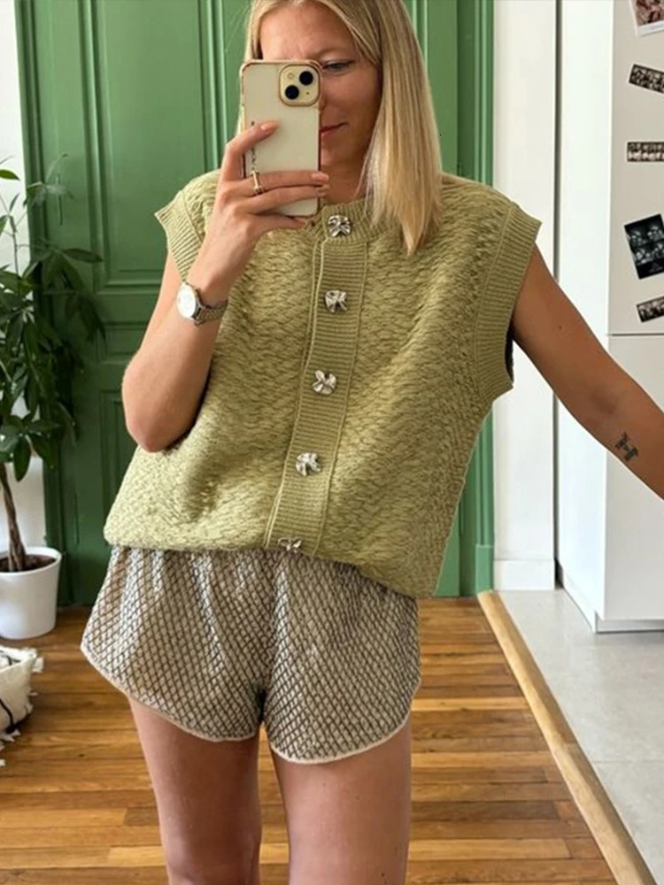 Knitted Green Singlebreasted Sweater Vests for Women Fashion Sleeveless ONeck Knitwear Autumn Lady Allmatching Cardigan 250207