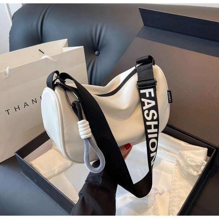 Crossbody bag shoulder bag for women tote bag to work travel new backpack casual sports versatile armpit bag commuting pillow bag