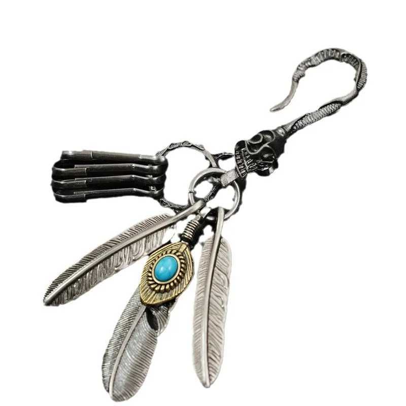 New Fi Trends Vintage Ahetic Metal Hook Keychain Charm Feather Turquoise Creative Waist Ornament Pendant Y250208