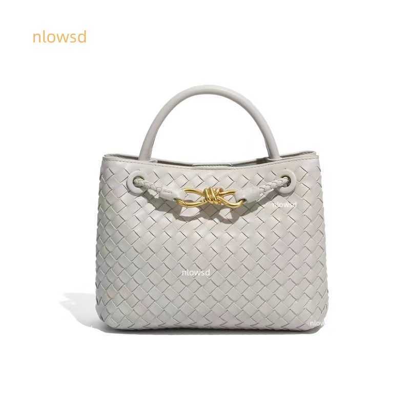 Designer Cowhide material Small Andiamo Tote Shopping Bags Womens Real Leather Weave Handle Handbag Lambskin Black Purse Crossbody Shoulder Strap Bag
