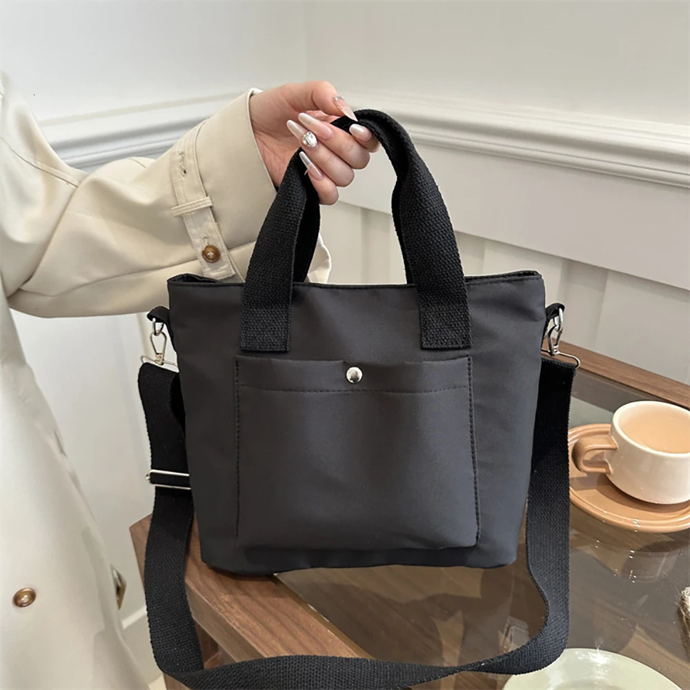 Large capacity messenger bag Casual Fashion simple everything Tote Academy girls crossbody 01 250121