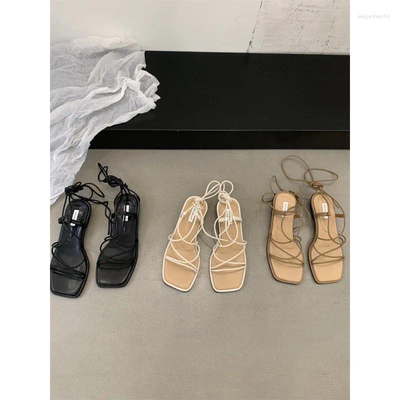 2025 S Fashion Designer Sandals Flat Sandal Shoe Summer Heels Women S Suit Female Beige Without Low Retro Girls Comfort Beach Black