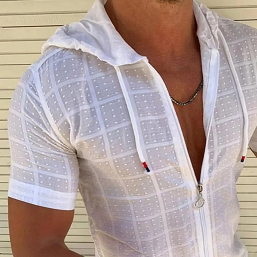 Mens short sleeved Tshirt hooded zipper plain weave summer street clothing mens 250207