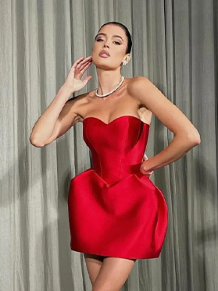 Fashion Heartshaped Solid Color Short Dres 2024 Spring Summer Chic Slim Sleeveless Waist Dresses Female Commute Clothes 250208Z